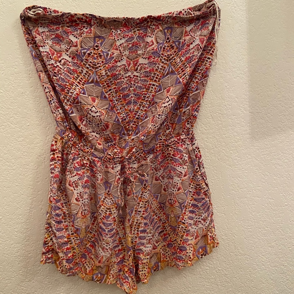 Romper - Picture 2 of 4